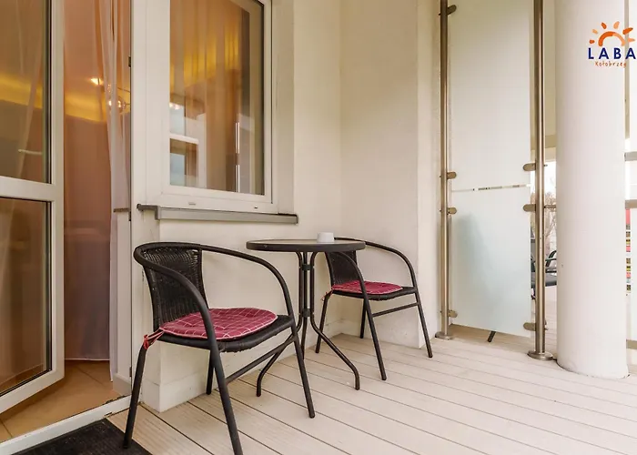 アパート Laba Diva Prywatny コウォブジェク